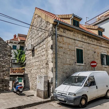 Luca Apartment Kastela
