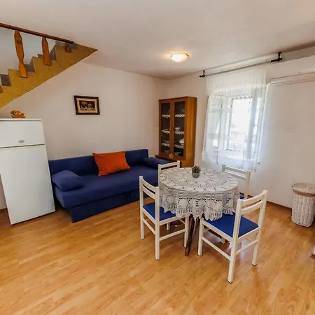 Apartment Luca *