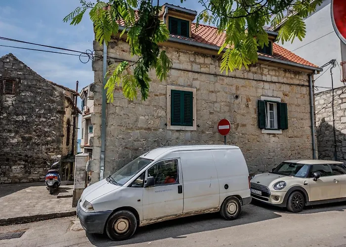 Apartment Luca Kastela